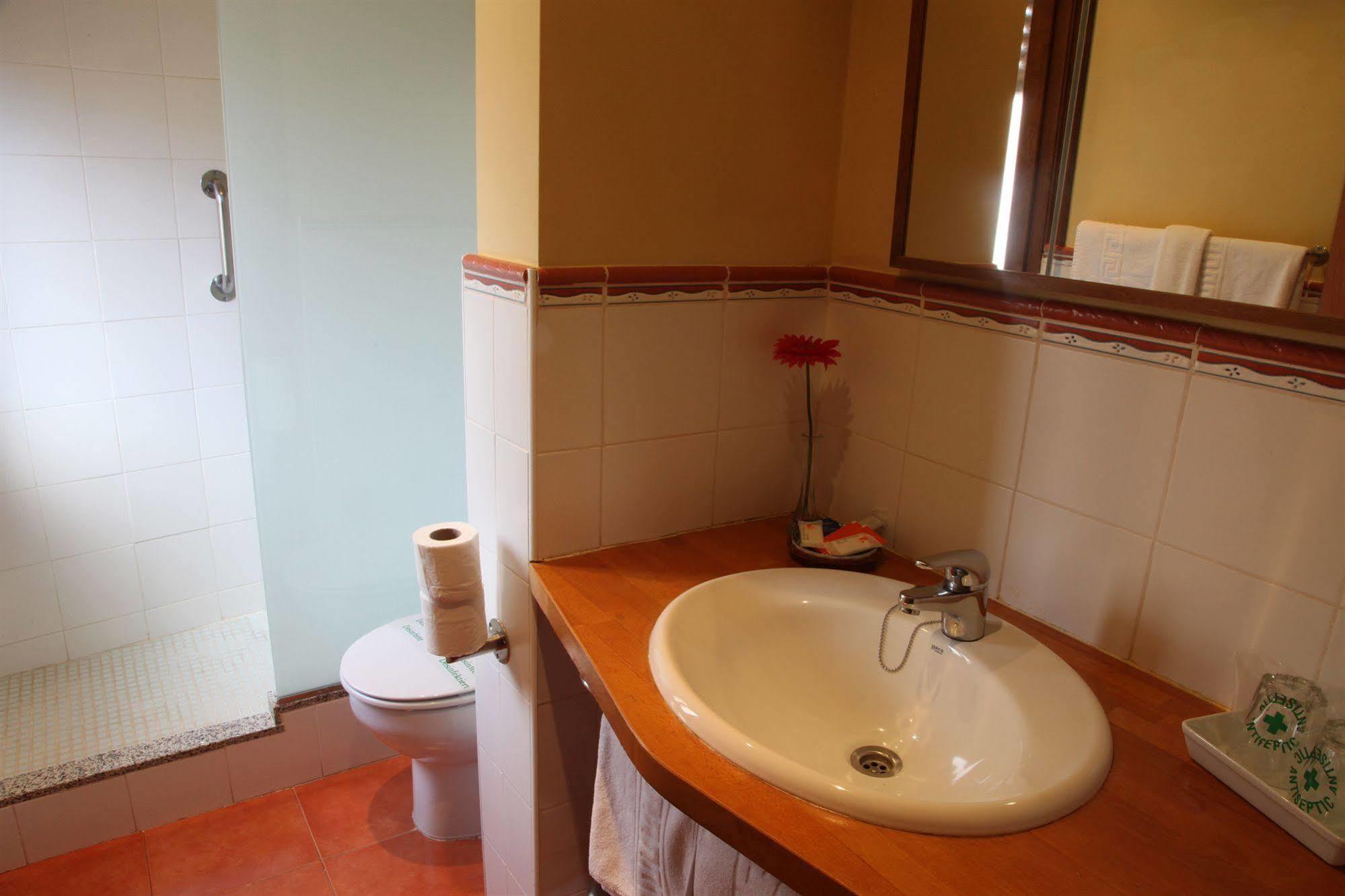 Hotel Ripoll Сант Хилари Сакалм Екстериор снимка